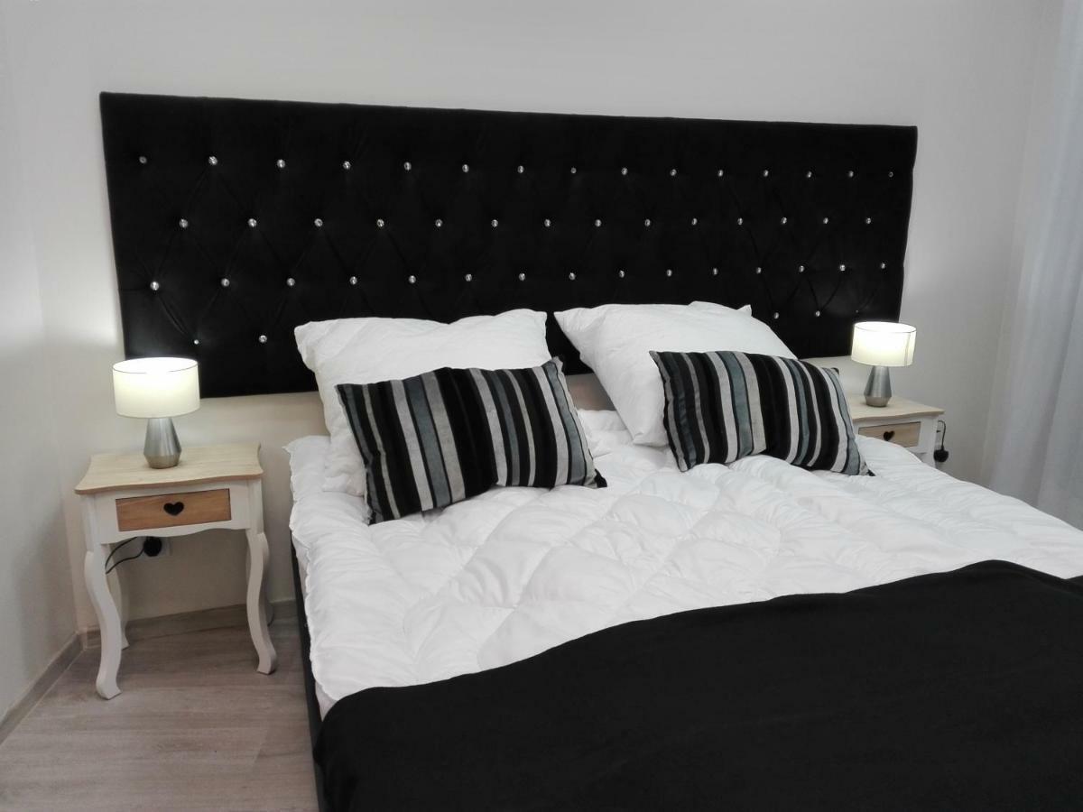 Vabank Apartamenty W Centrum Zielona Góra Esterno foto